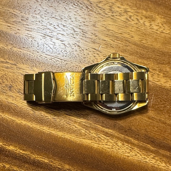 Invicta Gold and Blue Men's Watch - Picture 2 of 6